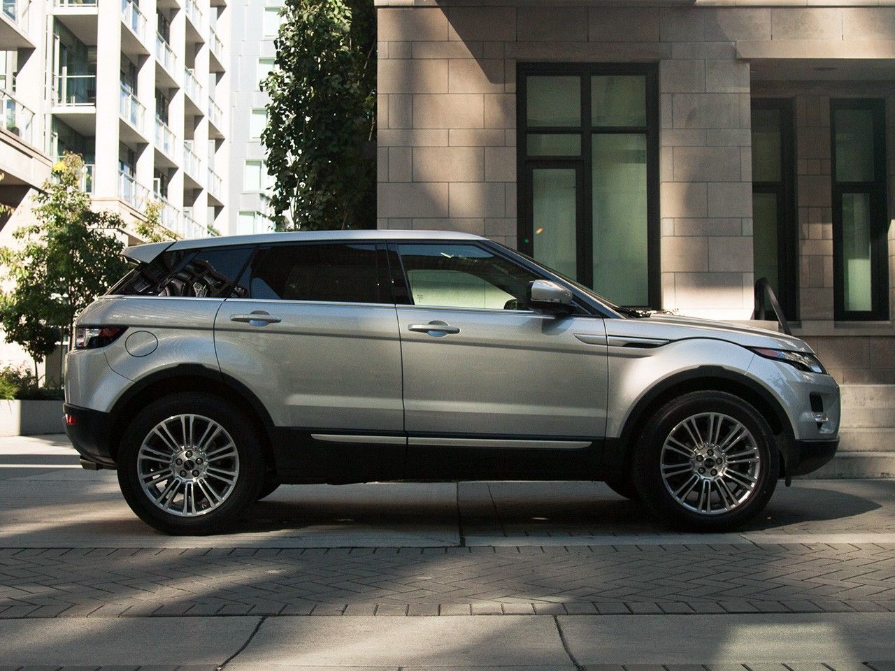 Range Rover Evoque L Present Review Problems Specs