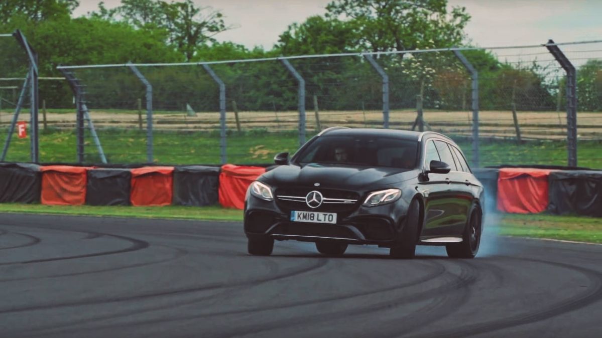 Drifting The Mercedes Amg E S Wagon Looks Like Loads Of Fun