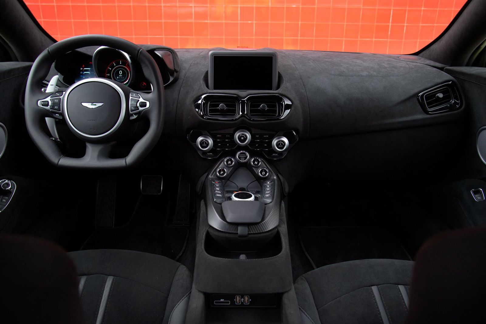 Aston Martin Vantage
