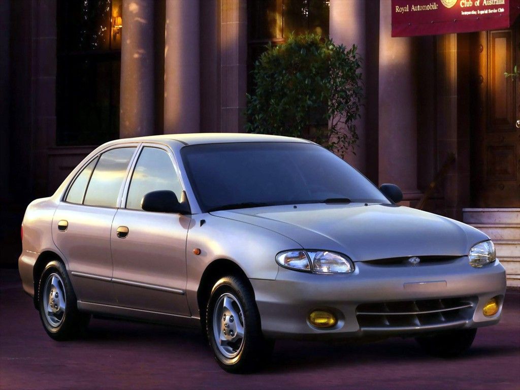 Hyundai accent 1999