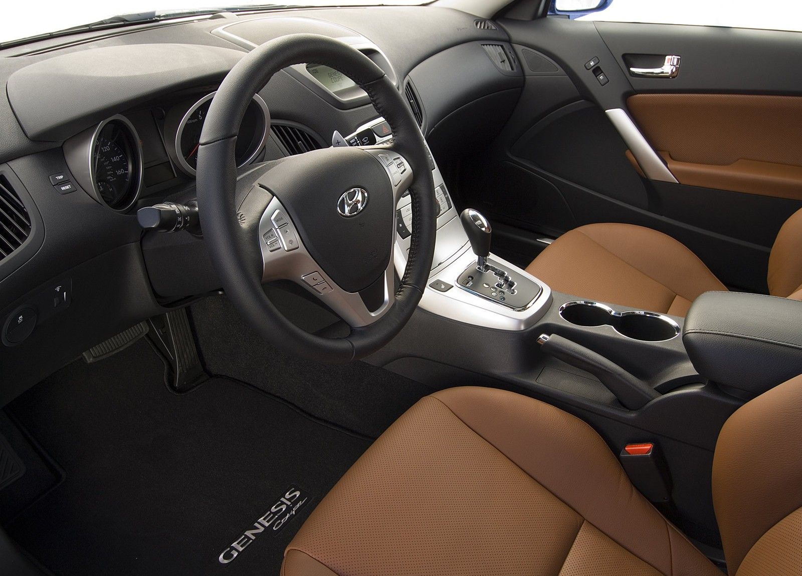 Hyundai Genesis Coupe Interior