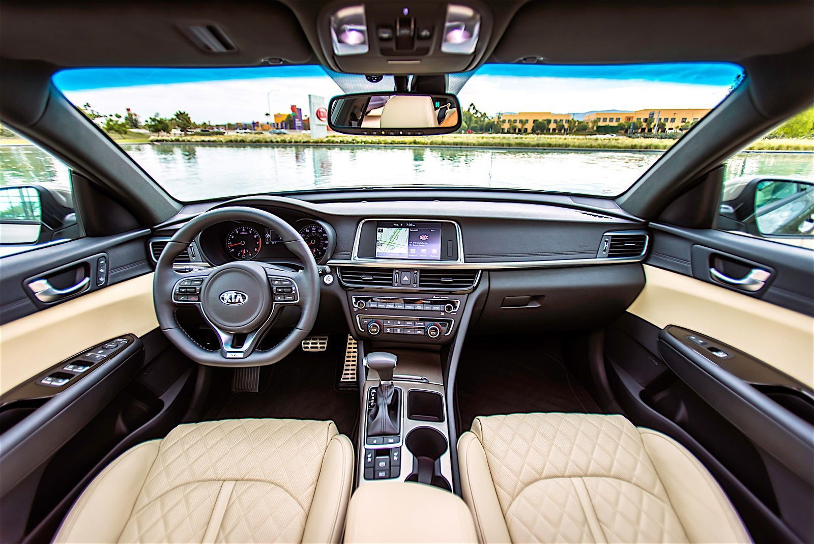 2015 kia optima interior