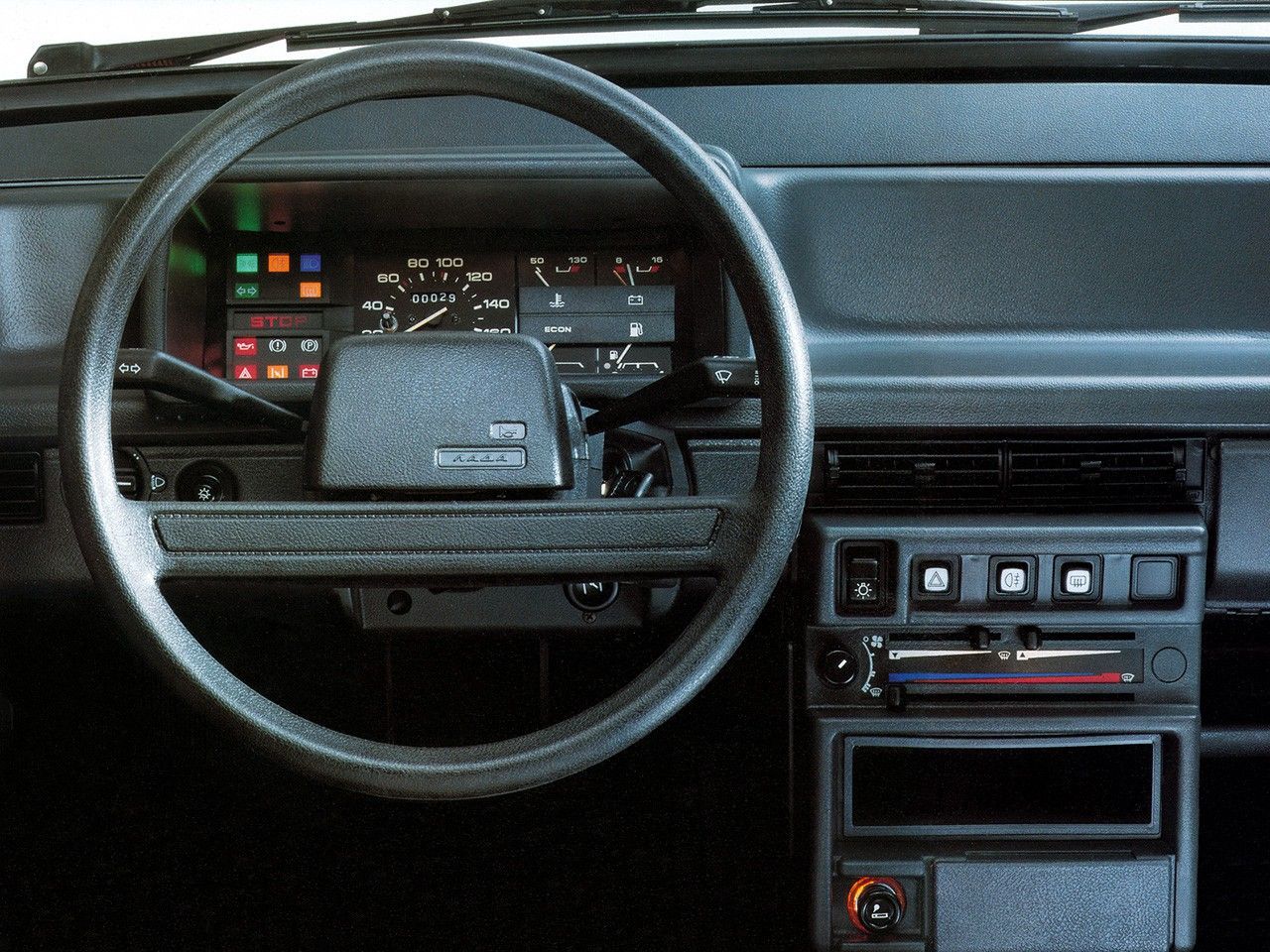 LADA%2FSAMARA%2Fhatchback%2F5%2F1996%2Finterior-photos%2Fo%2Flada-samara-hatchback-5-doors-1996-model-interior-photos-1.jpg