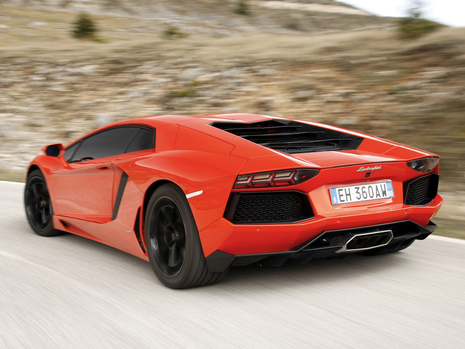 lamborghini aventador 2011