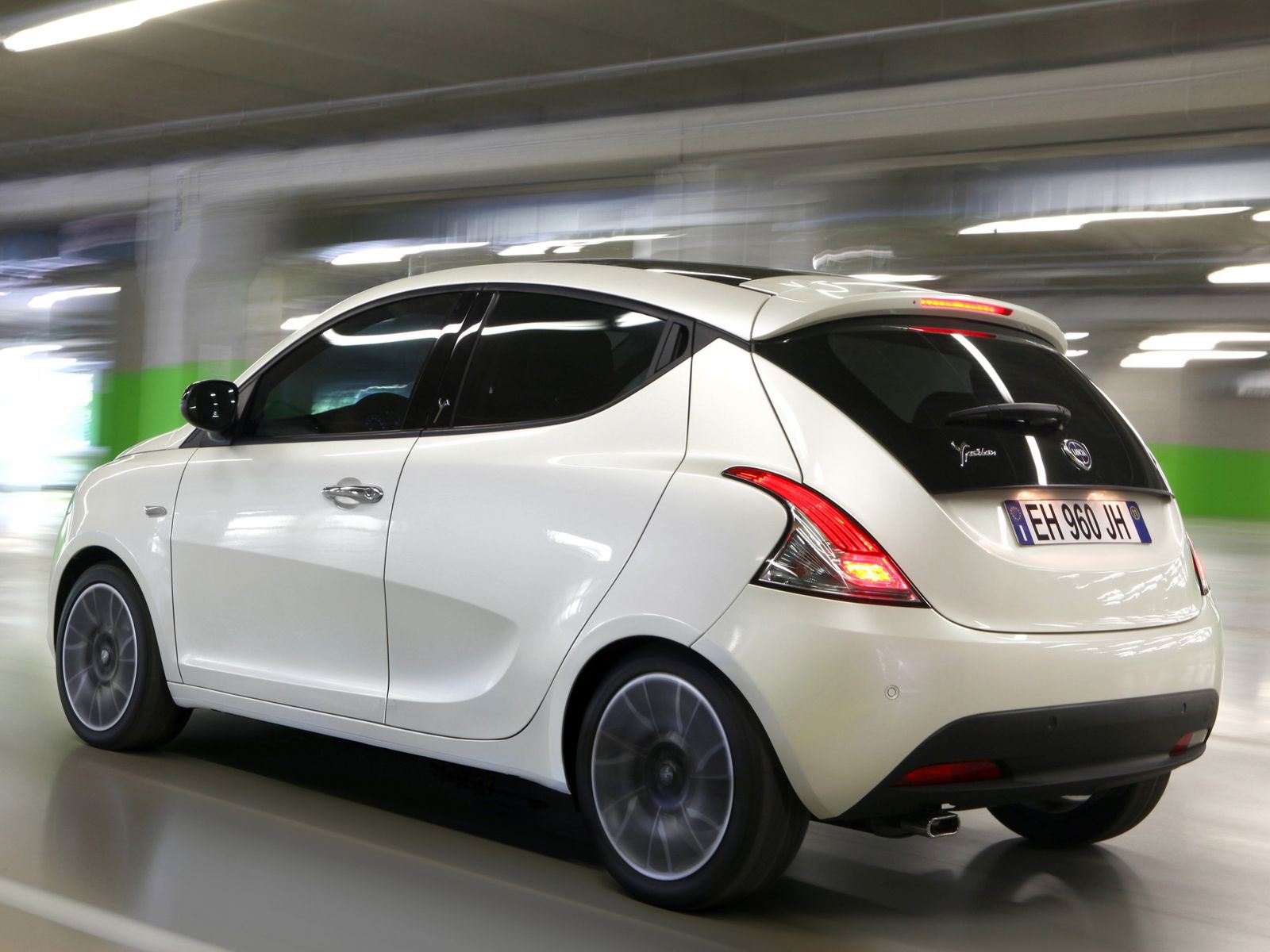 Lancia Ypsilon