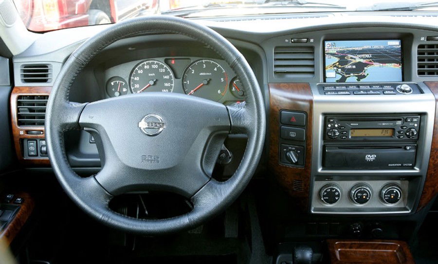 gq patrol steering wheel size