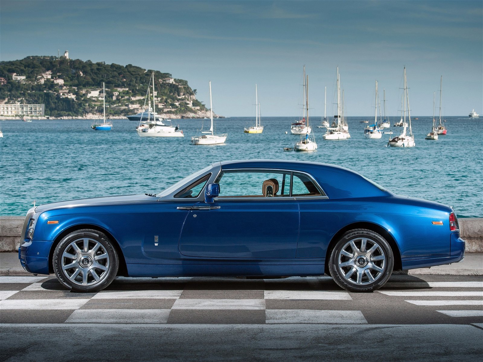 rolls-royce-phantom-coupe-2-doors-2012-model-exterior-photos-1