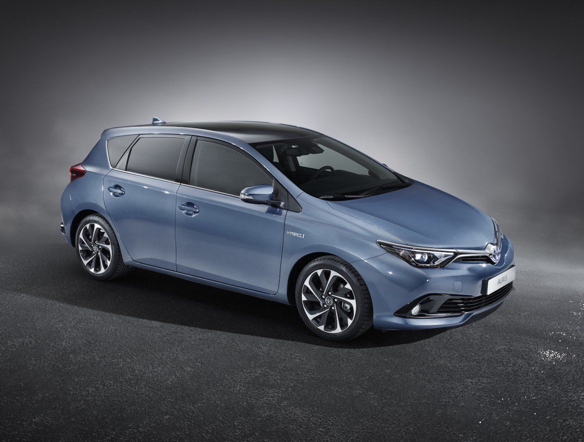 ozon tevredenheid trui 2015 Toyota Auris facelift: official photos and specs