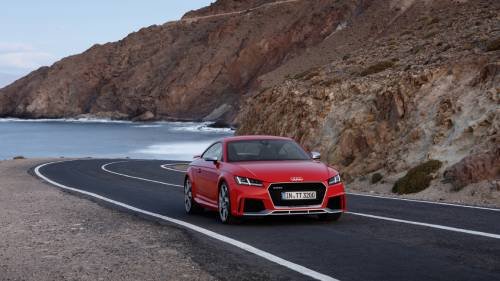 Audi TT RS Is a Small Car to Be Afraid of