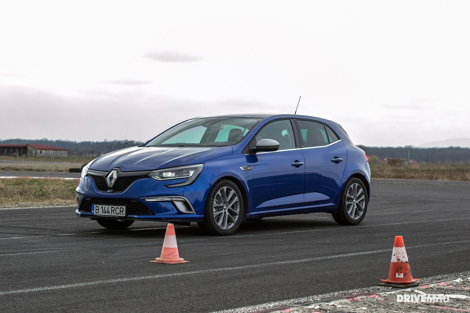 RENAULT MEGANE IV BERLINE TCE 205 ENERGY EDC GT • Bony Automobiles