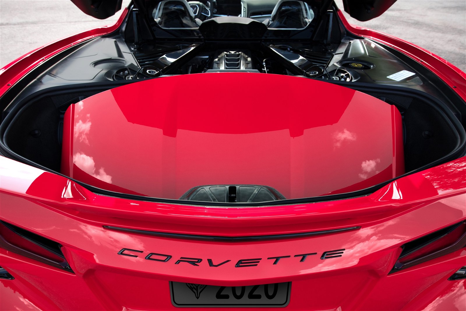 2020-Chevrolet-Corvette-Stingray-059