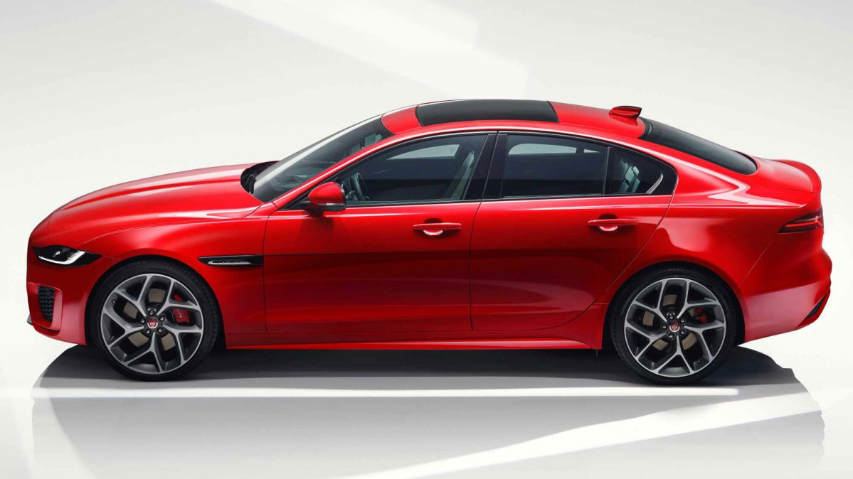 jaguar xe primește un facelift subtil, adoptă tehnologii noi