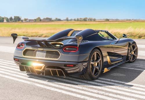 Customer-Ordered Koenigsegg Agera RS Naraya Is a Blue and Gold Jaw Dropper