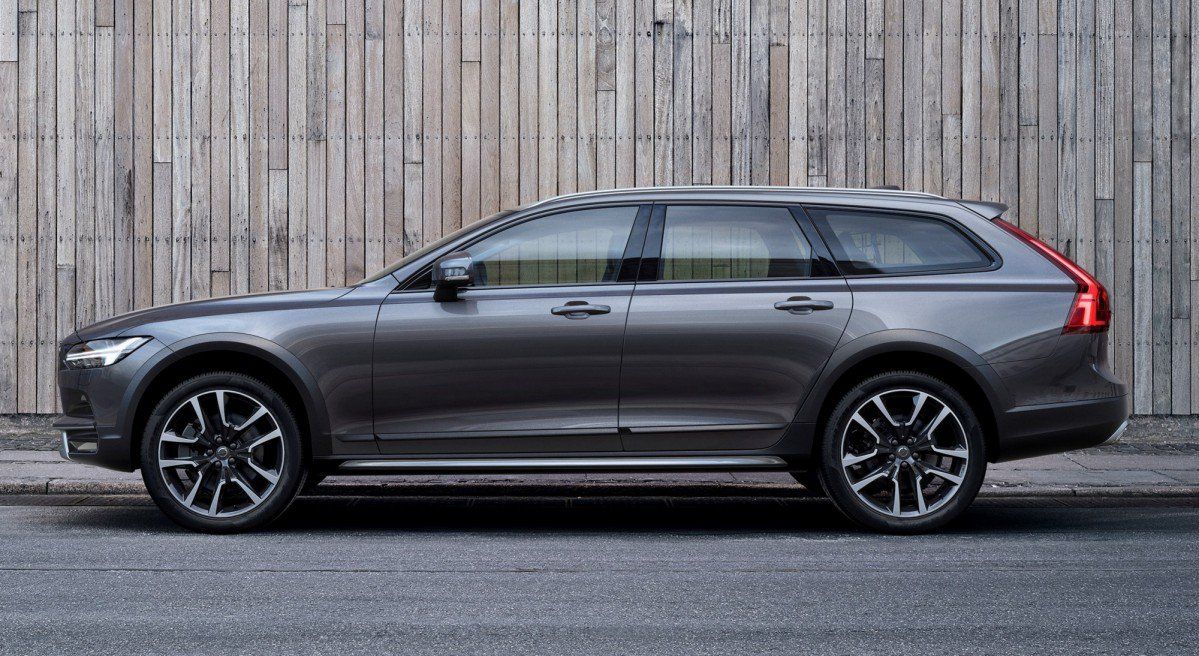 2017 Volvo V90 Cross Country Shows Up Early Looking Tall and Rugged