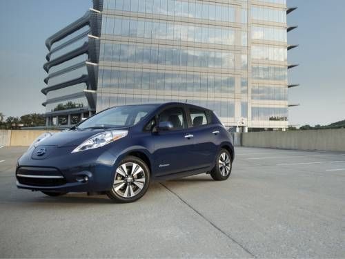 2016 Nissan Leaf S Sheds the 24 kWh Battery, Gets New 30 kWh Pack and Bumped Price
