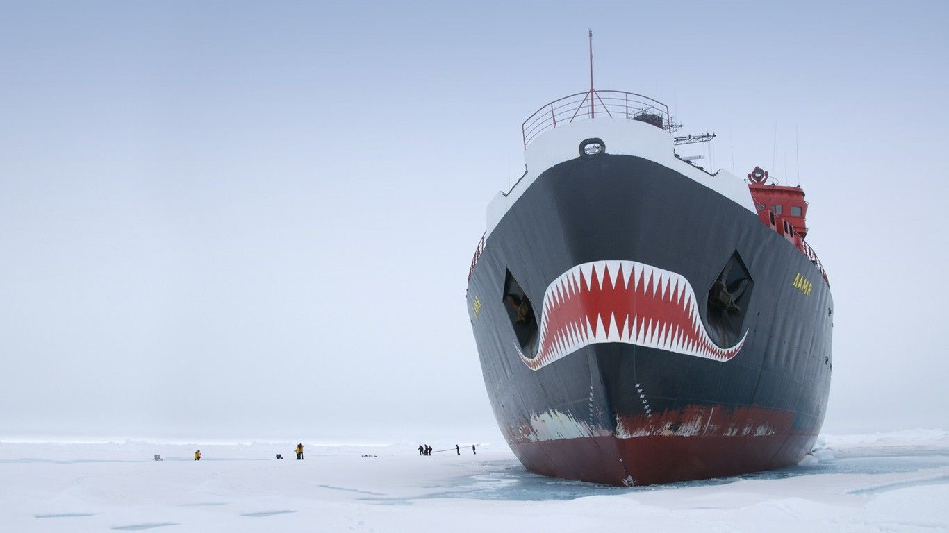 Life Inside World's Largest 75.000 h.p. Icebreaker in Middle of the Arctic  