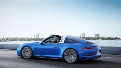 2017 Porsche 911 Gets 30 HP Bump,  Extra Colors Available in the Range