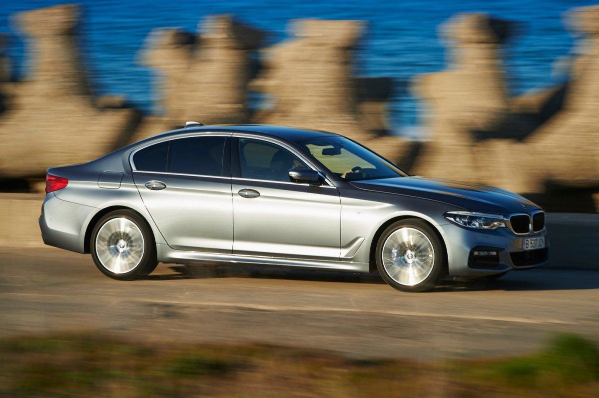 17 Bmw 540i Xdrive M Sport Test Drive The Quintessential 5 Series