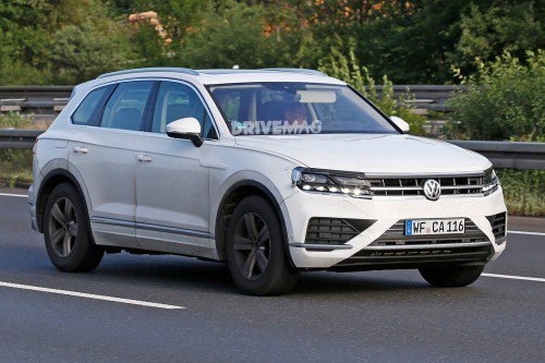 2018 VW Touareg sheds most camouflage, goes almost unnoticed