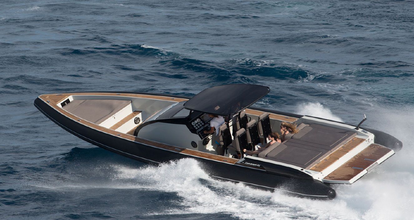 Omega 41 Powerboat is the flagship model of the Greek builder