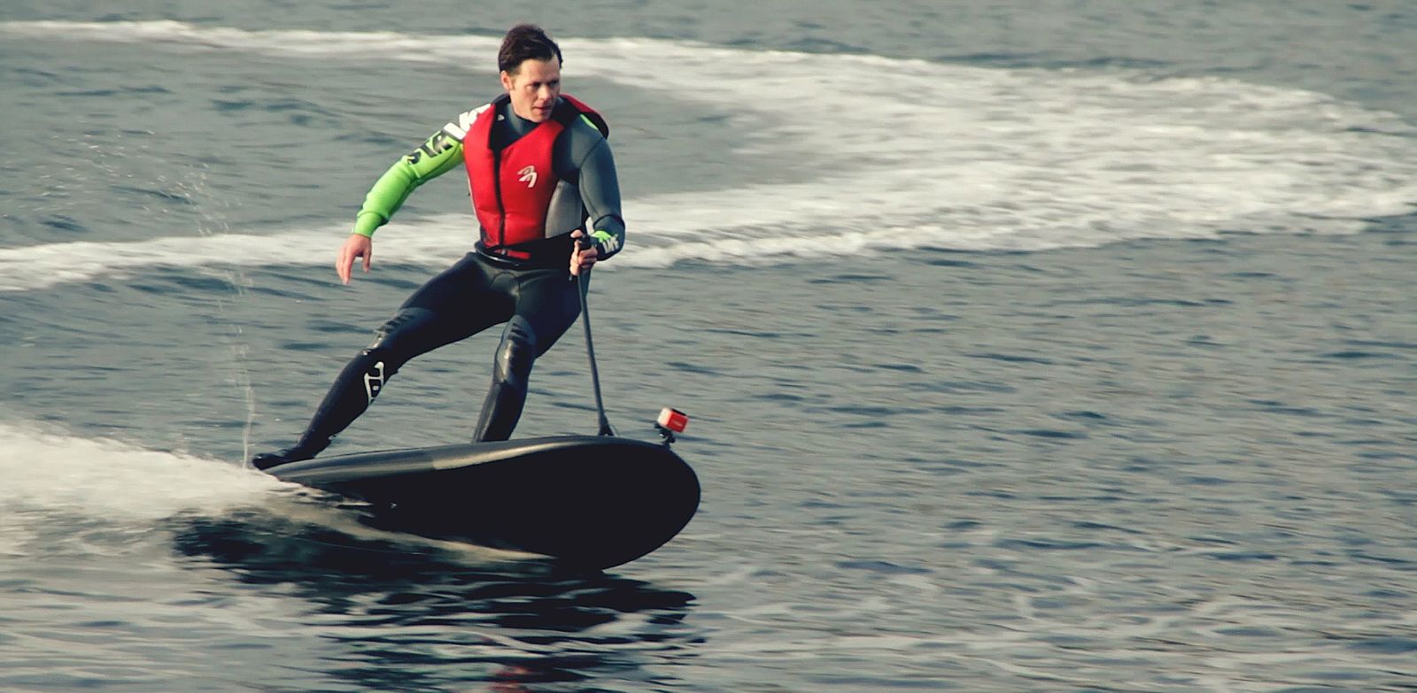 Motorized store water toys