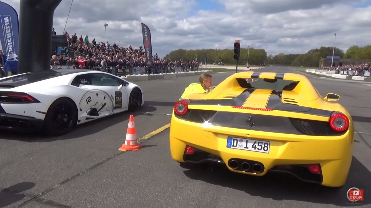 Drag race: Lamborghini Huracan vs Ferrari 458 Spider. Who ...