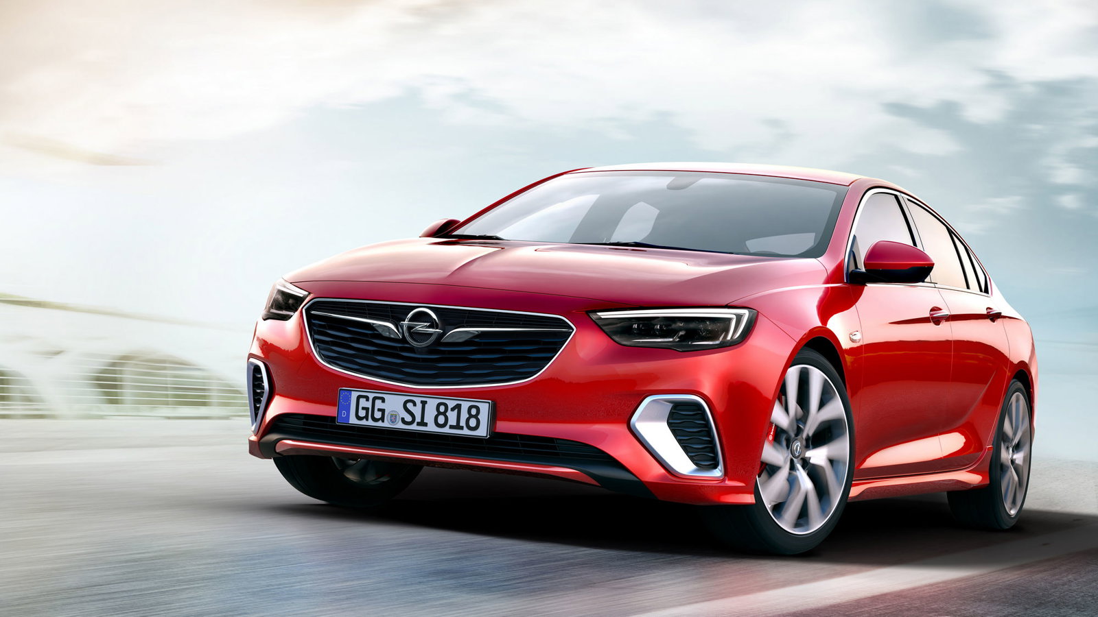 Insignia GSi replaces the former OPC with a leaner, model | DriveMag Cars