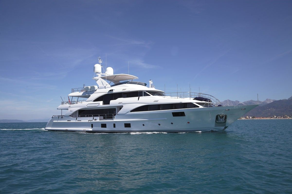 motor yacht lady lilian