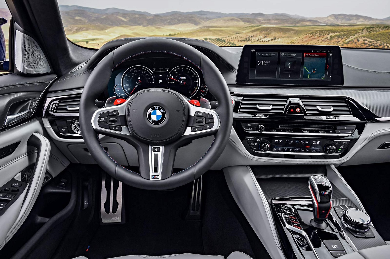 2018 BMW M5 dashboard closeup