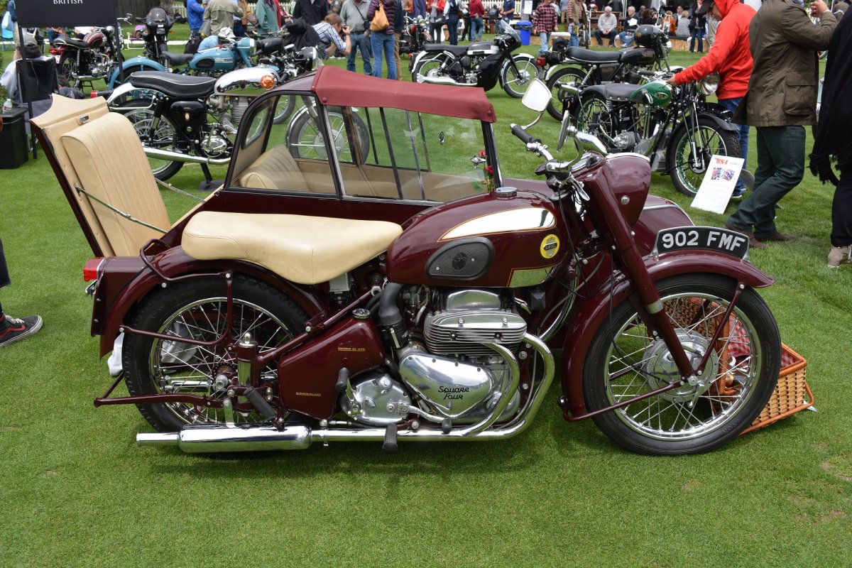 5-not-so-ordinary-motorcycles-ariel-square-four