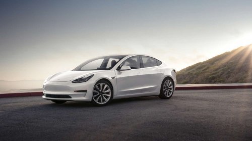 Tesla Model 3 offers 334 miles of range according to EPA