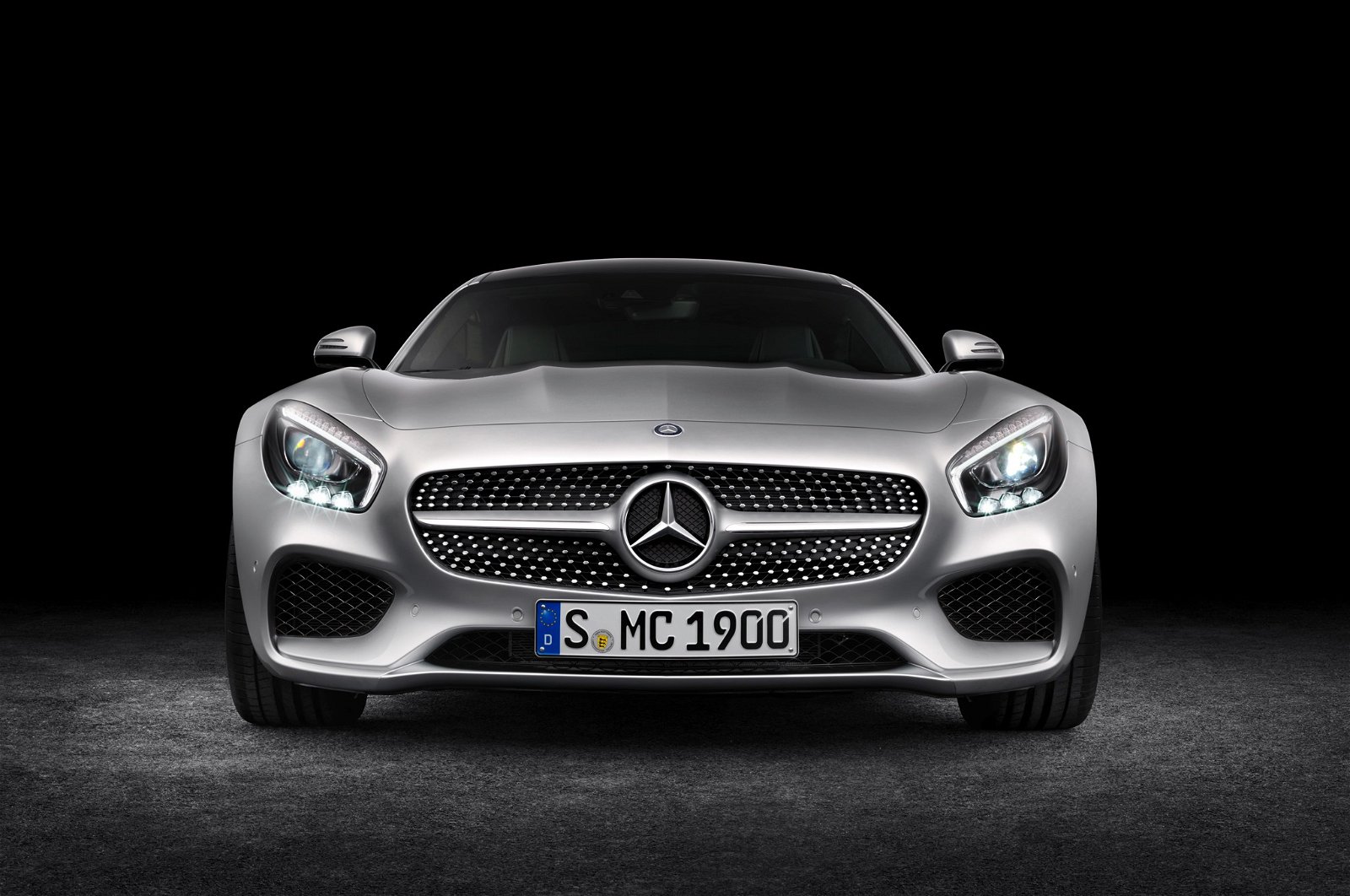 Mercedes-AMG GT with diamond grille