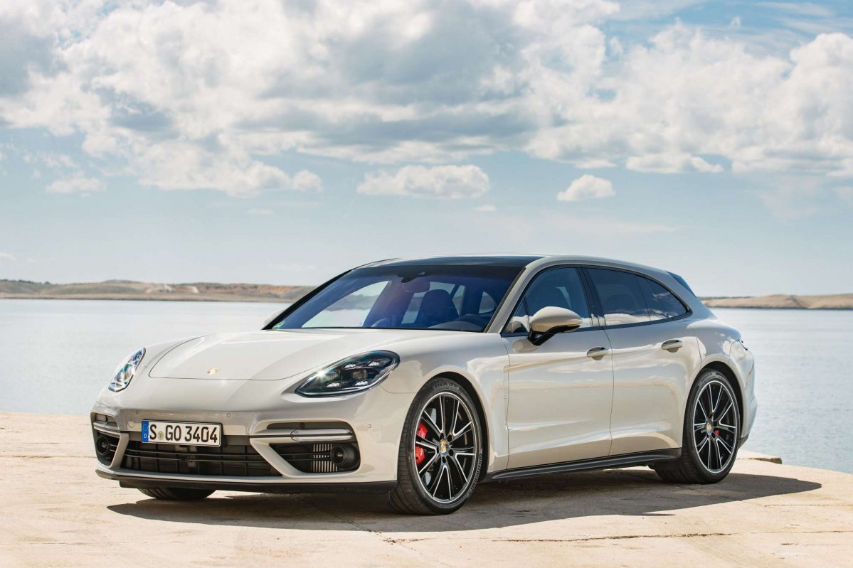 2018 Porsche Panamera Turbo Sport Turismo