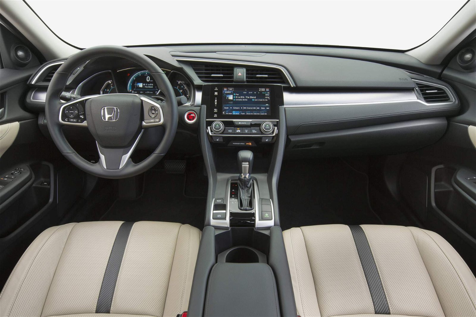 2017-Honda-Civic-Sedan-interior