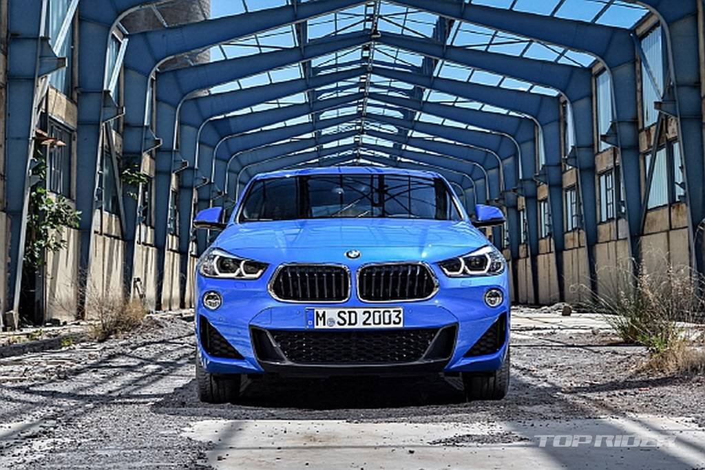2018-BMW-X2-leaked-2