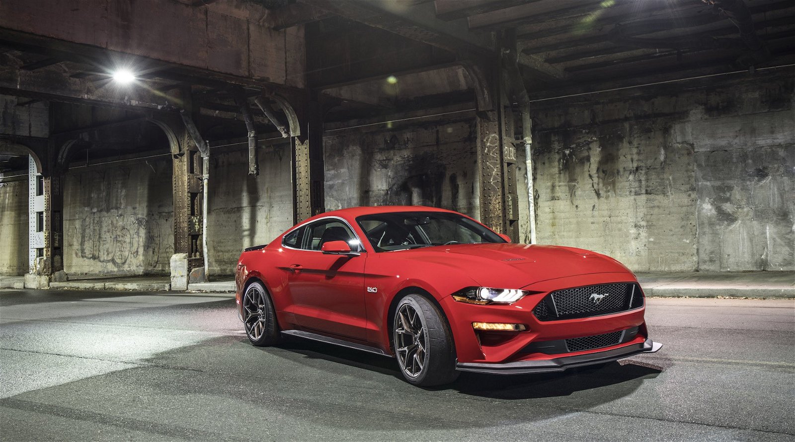 Mustang-Performance-Pack-Level-2(5)
