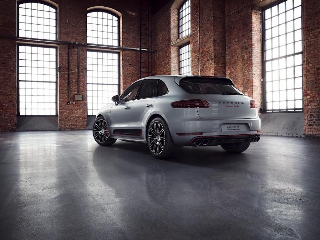 Porsche Exclusive Manufaktur does its thing on the Macan Turbo