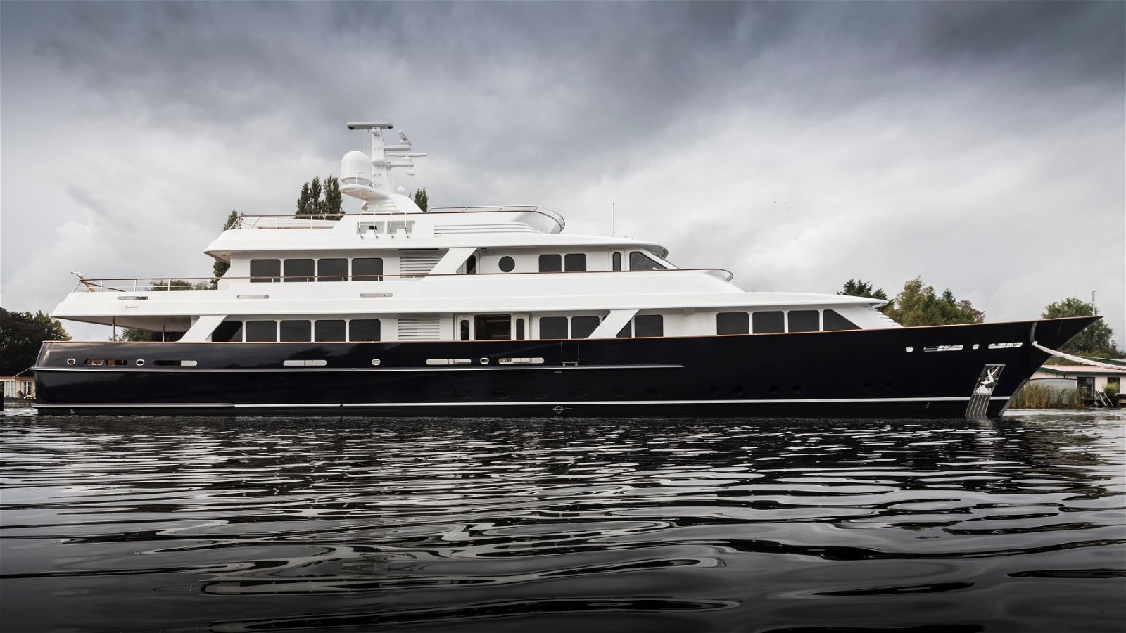 feadship-project697-8