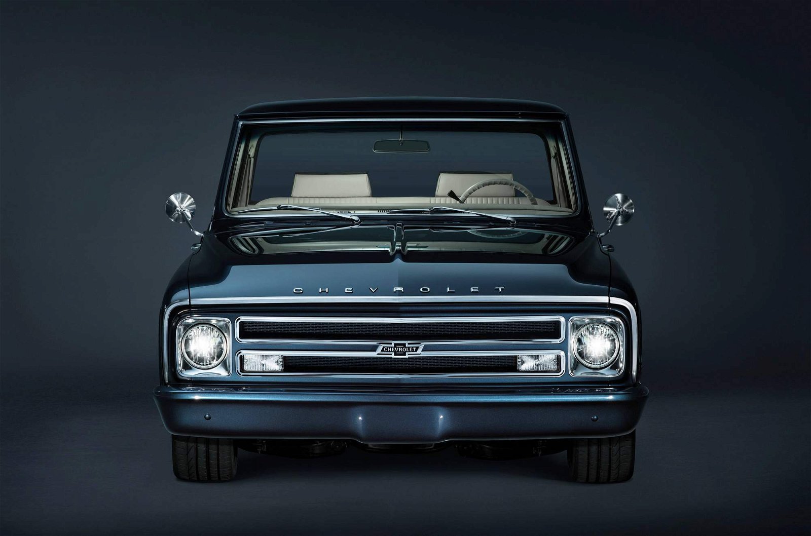 1967-Chevrolet-C10-SEMA-truck-concept-3