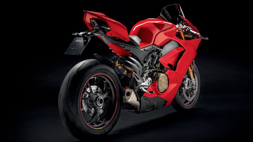 Panigale 1409 MY18 Red 01 Slider Gallery 906x510 8834 default large