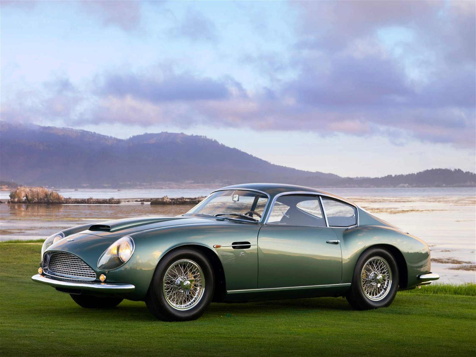 1960-Aston-Martin-DB4-GT-Zagato-10