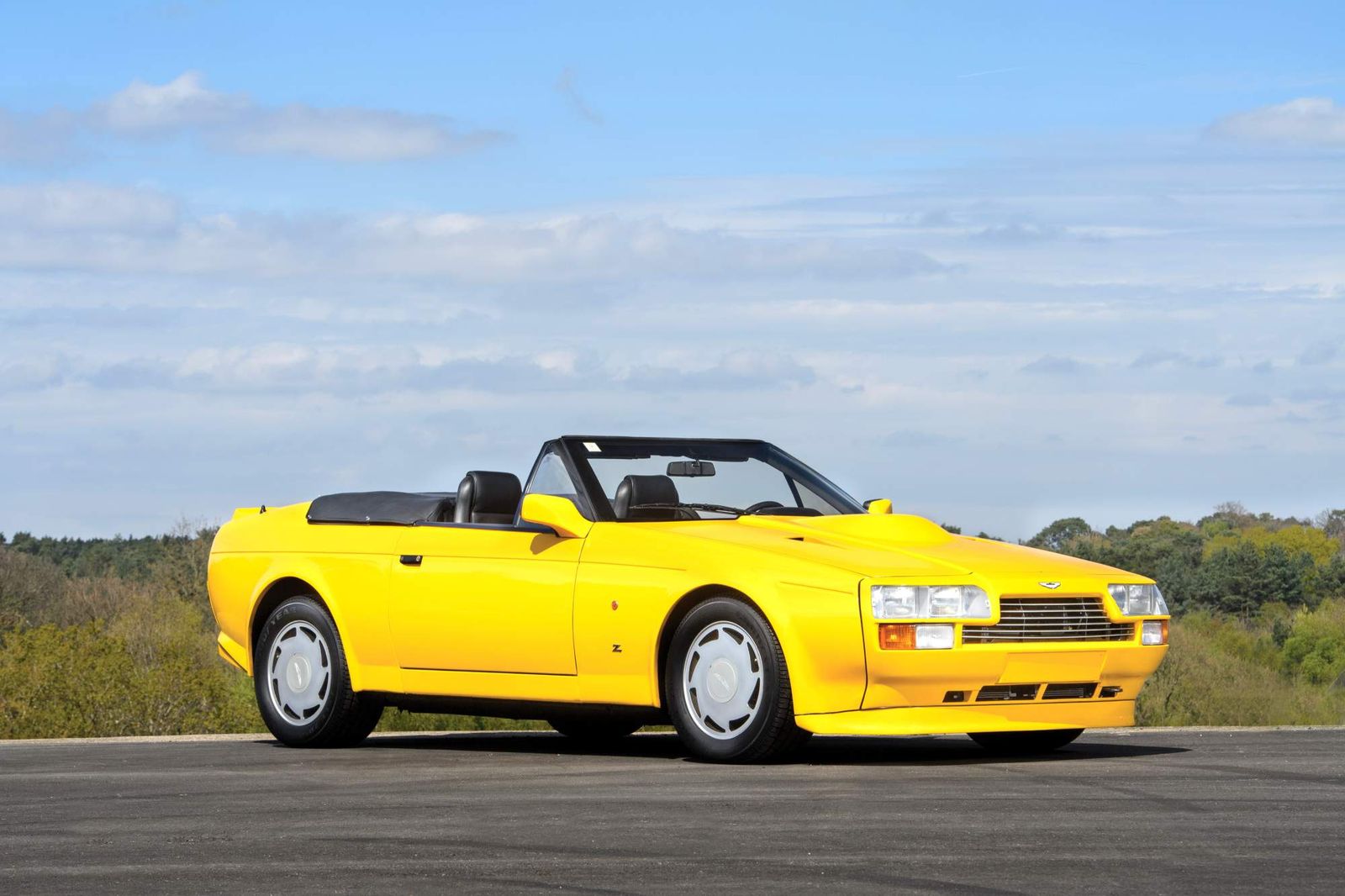 1988-Aston-Martin-V8-Volante-Zagato-10