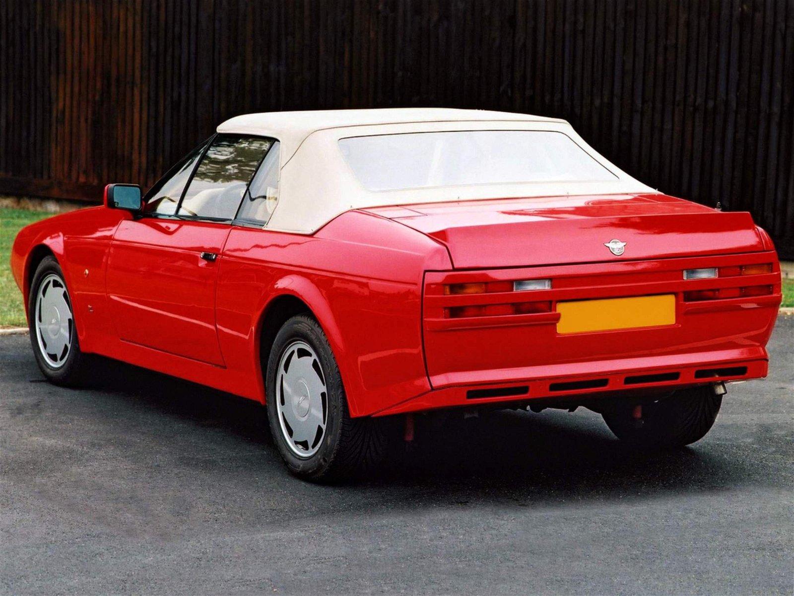 1988-Aston-Martin-V8-Volante-Zagato-2
