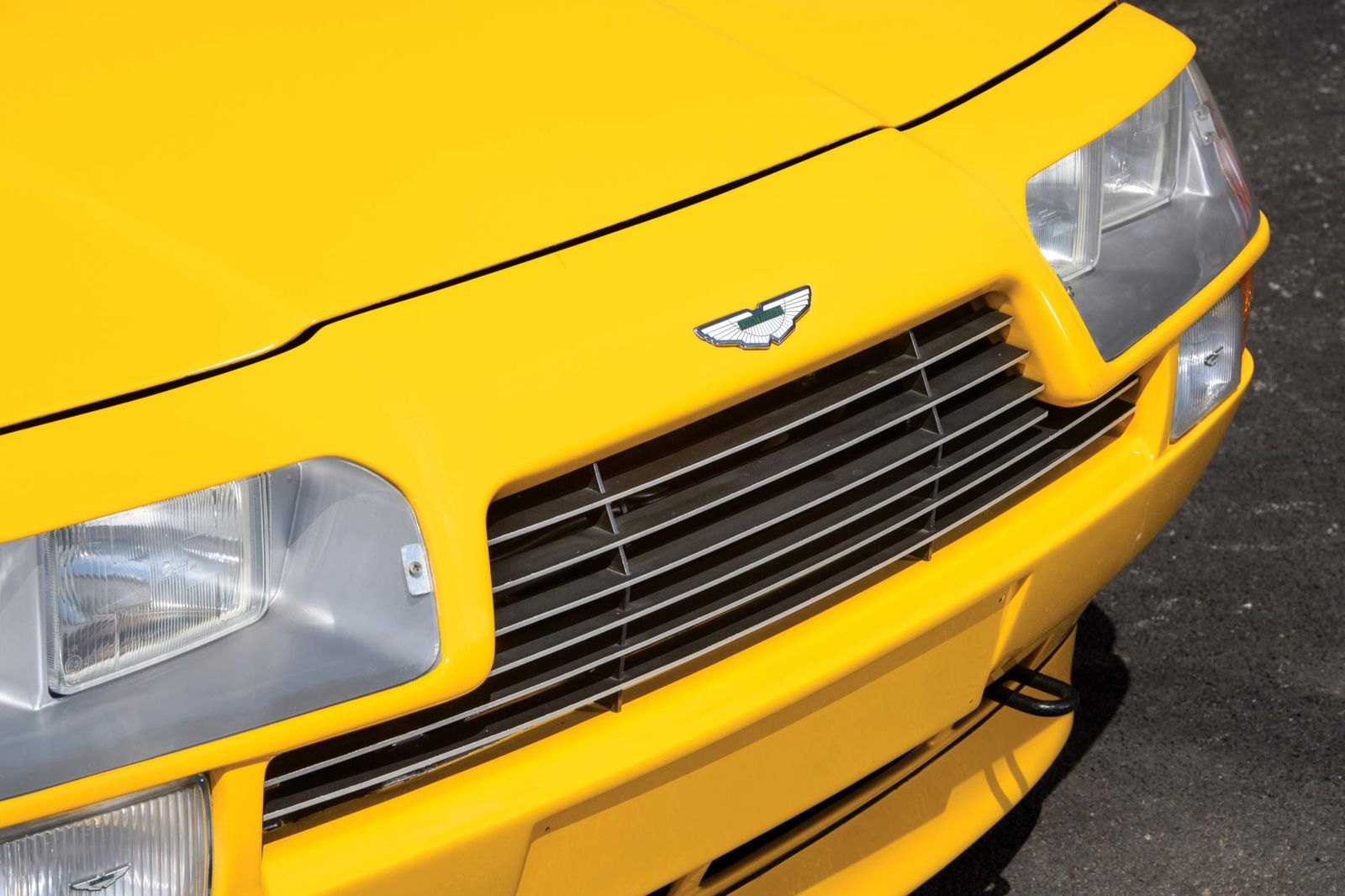 1988-Aston-Martin-V8-Volante-Zagato-3