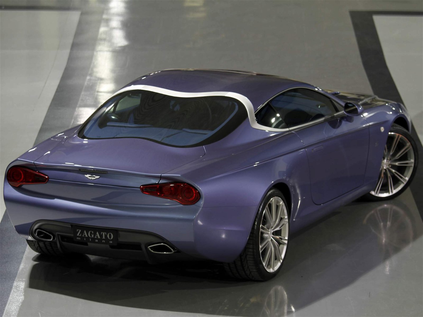 2013-Aston-Martin-DBS-Coupe-Centennial-3