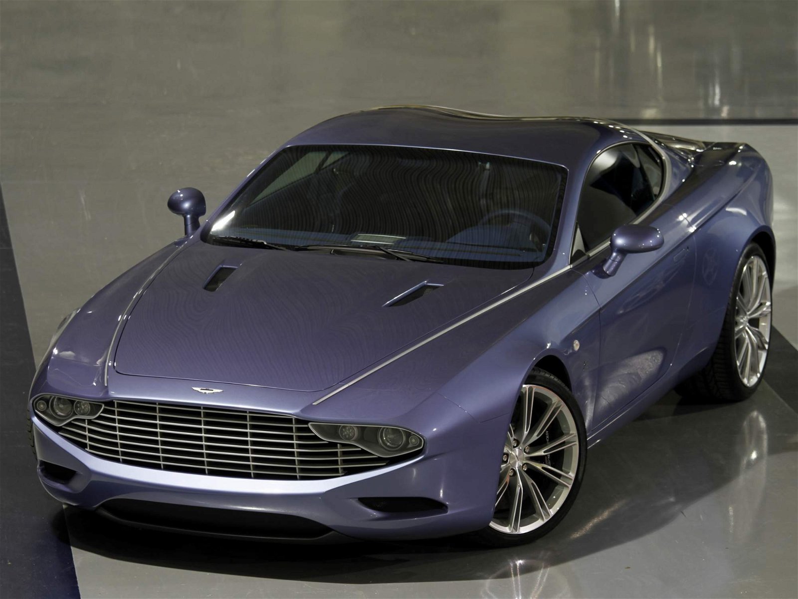 2013-Aston-Martin-DBS-Coupe-Centennial-5
