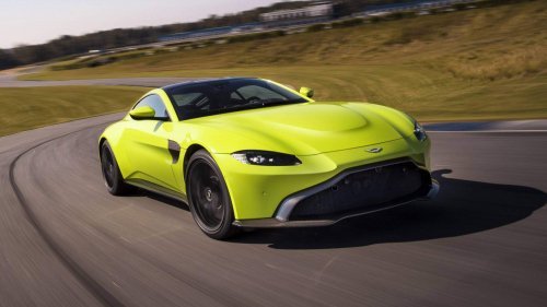 2018-Aston-Martin-Vantage-0
