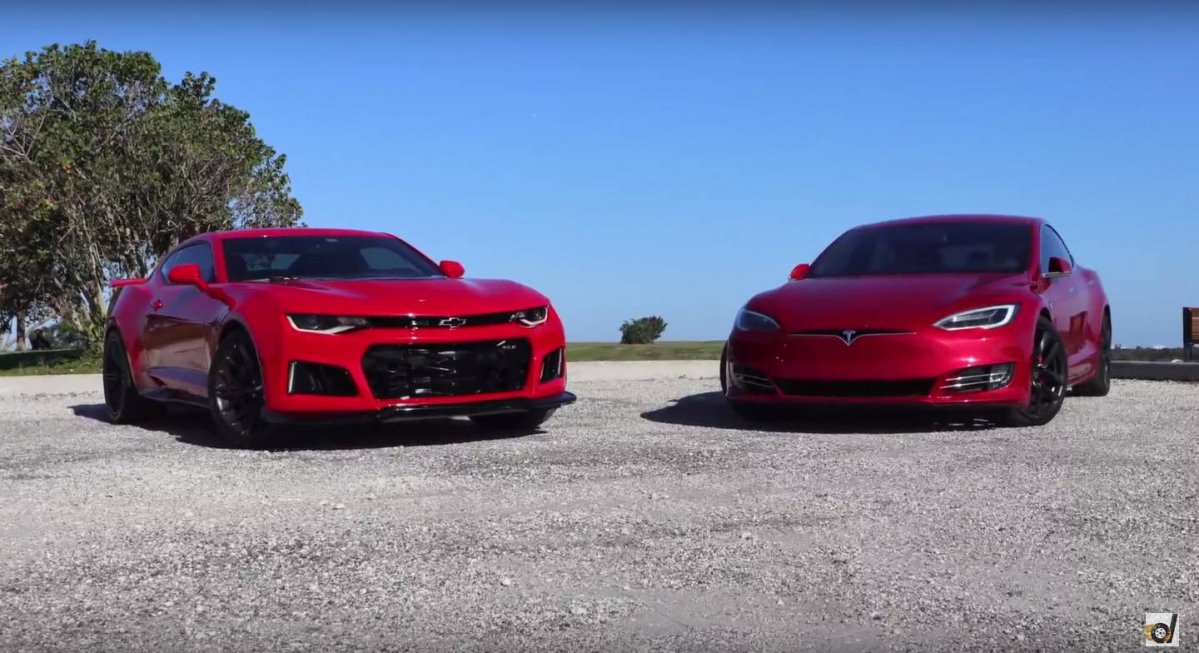 2017 Chevrolet Camaro Zl1 Takes On Tesla Model S P100d In A Series