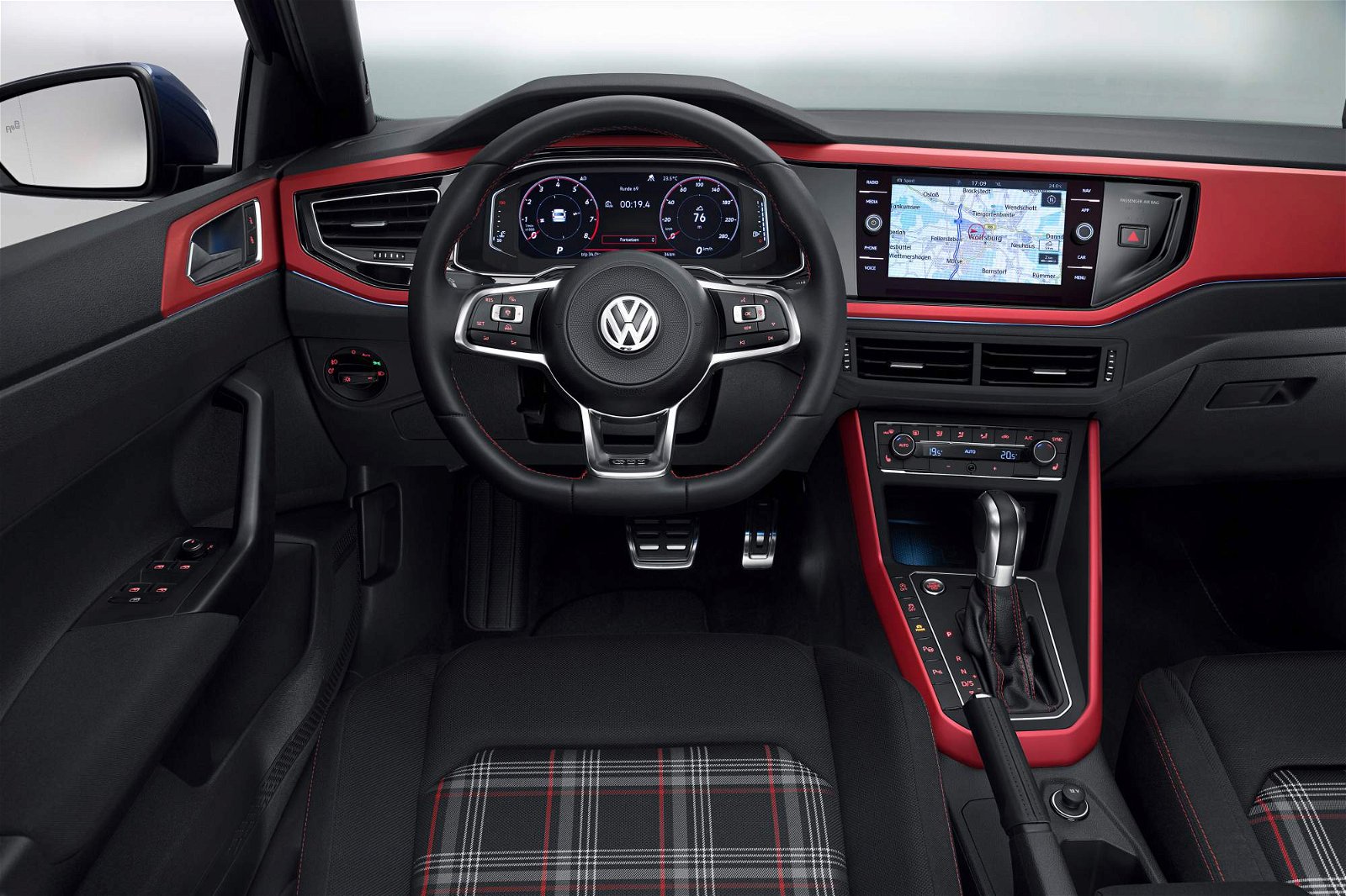 2018-VW-Polo-GTI-54