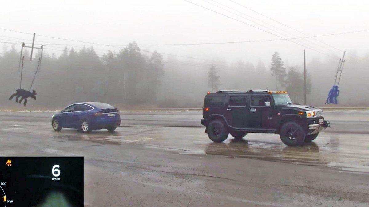 Tug Of War Tesla Model X P90d Vs Hummer H2 Who Wins